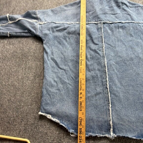 VTG Veveret Shirt Shaket Womens S Blue Demin Frayed Edges‎ Silver Studded Y2K - Picture 13 of 16